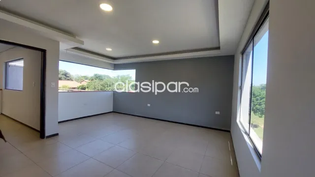 En venta casa en Luque, foto 2