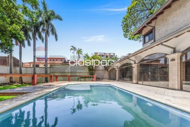 Residencia con piscina en Recoleta