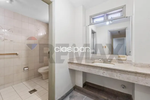 En venta – residencia en barrio Herrera, foto 3