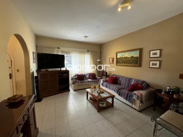 Coqueto y Amplio Duplex de 200 m2 en el Barrio Mburucuya - CLHO7957422 — foto 2