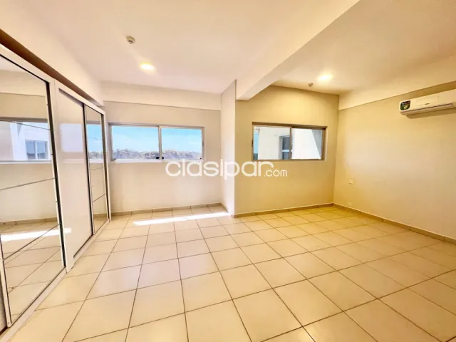 En Venta Amplio Departamento en Asunción V219 — foto 3