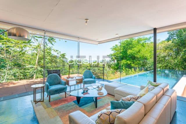 FOR SALE 4 Bedroom Exclusive Hillside Residence With Lake View