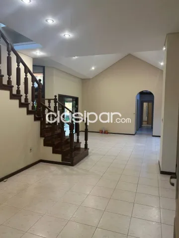 Casa de lujo 5 dormitorios barrio Jara asuncion, foto 5