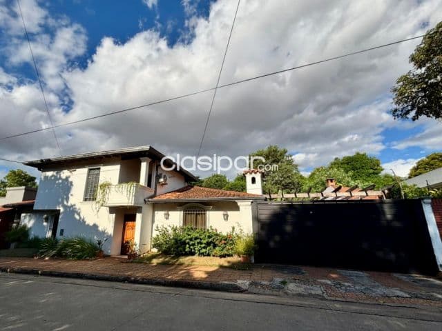 Casa en venta en Mburicaó - Asunción