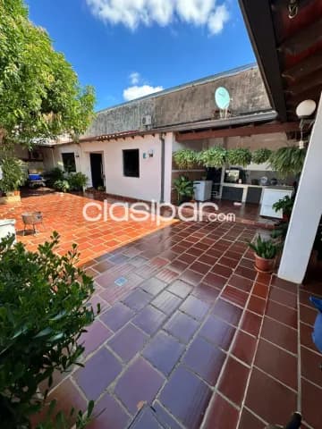 En alquiler amplia casa en Los Laureles - Asunción, foto 5