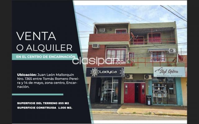 en pleno centro de Encarnación