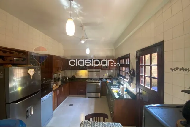 En venta – exclusiva residencia en Recoleta, Asunción, foto 4