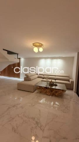Residencia Moderna Amoblada en Barrio Los Laureles