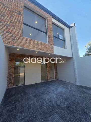 Duplex a Estrenar con piscina. Bo Ycua Sati*‼️ ➡️ *Disponible Abril 2026