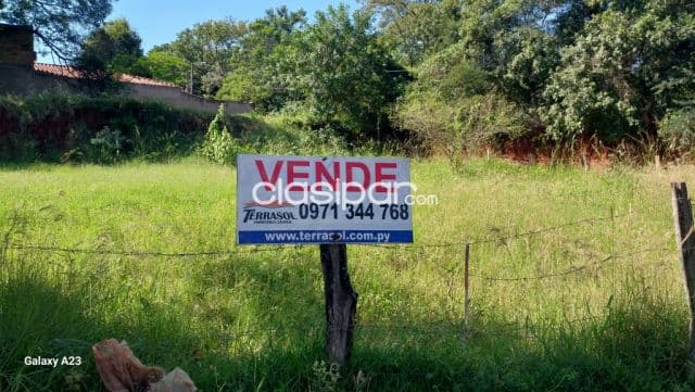 Tres terrenos juntos en esquina sobre ruta