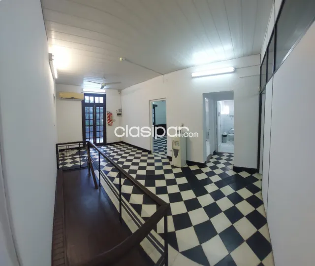Doy en alquiler vivienda para oficinas — foto 5