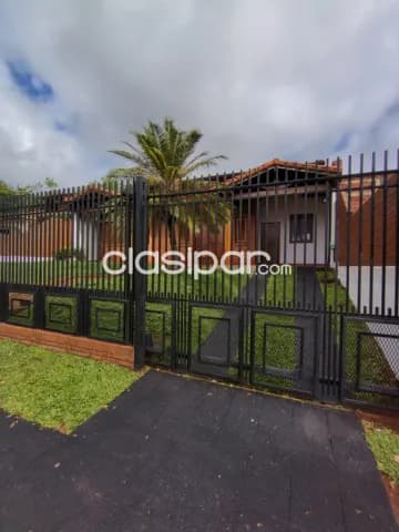 Casa amoblada en pleno centro de Encarnación: 5 habitaciones y 5 baños, foto 2