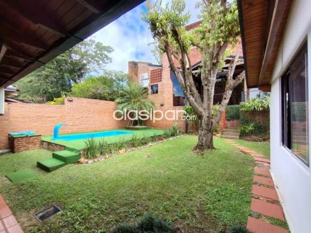 Casa amoblada en pleno centro de Encarnación: 5 habitaciones y 5 baños, foto 5