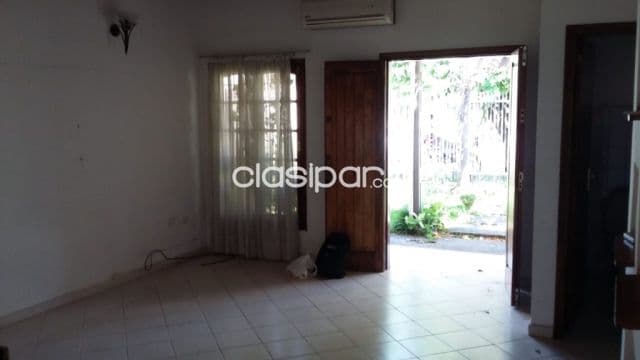 Casa planta baja en Lambaré