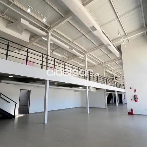 Depositos, oficinas y showroom en fernando sur sobre la avda mariscal Estigarribia, foto 5