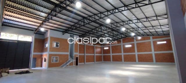 Depósito de 700 M2 En Mariano Roque Alonso