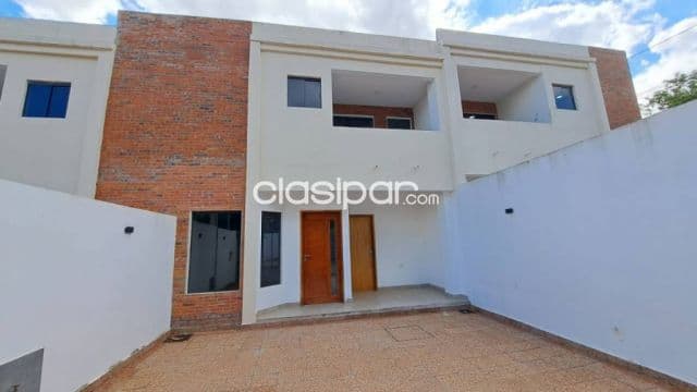 En Venta Duplex en Zona Yacht de Lambare ID 48307