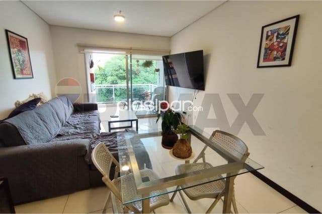 En venta – amplio departamento en Villa Morra / Carmelitas
