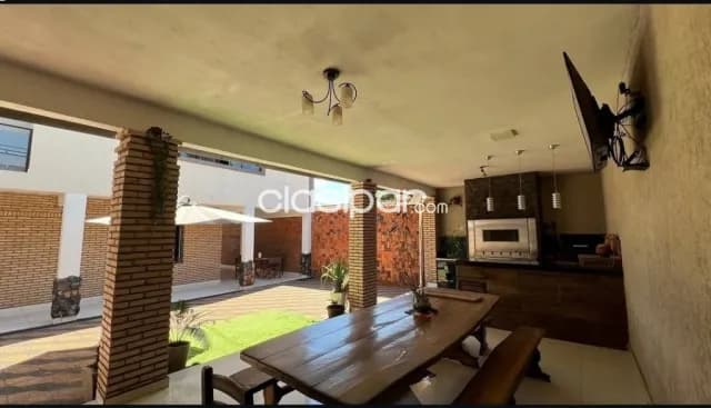 Amplia residencia en venta en San Lorenzo, foto 3