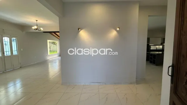 Residencia en Luque- Marambure, foto 2
