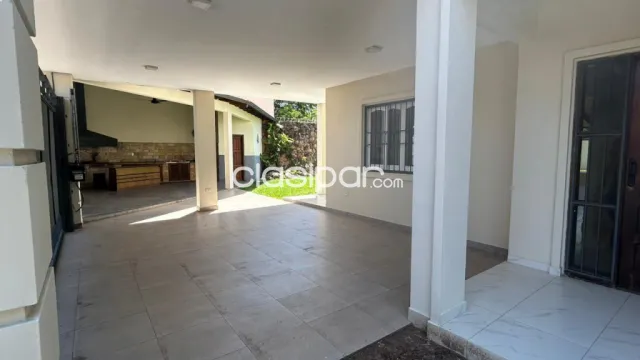 Residencia en Luque- Marambure, foto 4