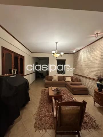 Hermosa casa en Barrio Santa Librada, zona Perón y Félix Bogado COD 6595, foto 3