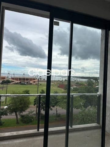 En venta amplio depto en la costanera de Encarnación ID 48403