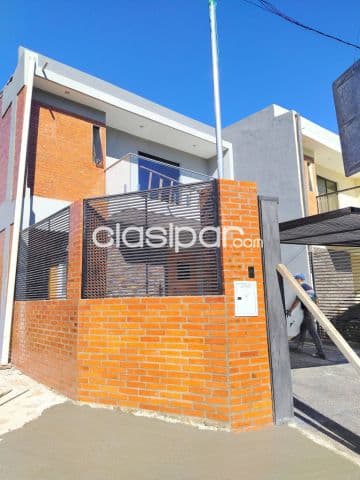Bello Duplex de 3 dormitorios A ESTRENAR en Luque zona Curva Romero