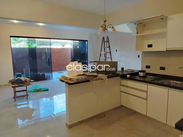 Bello Duplex de 3 dormitorios A ESTRENAR en Luque zona Curva Romero — foto 4