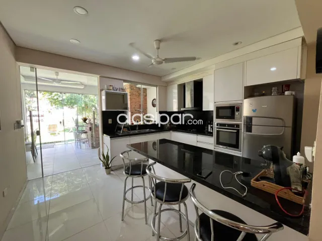 Casa en asuncion barrio mburicao cod 6585, foto 3