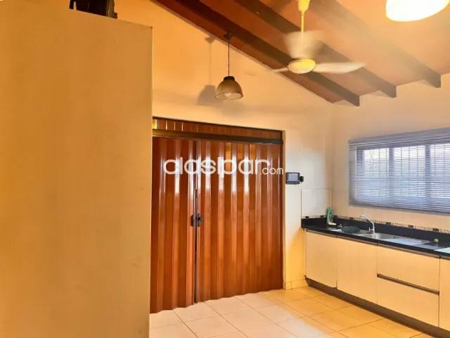 Terreno con casa a demoler o refaccionar, foto 2