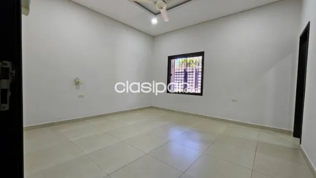 Hermosa casa completamente renovada en Fernando de la Mora zona sur, foto 5