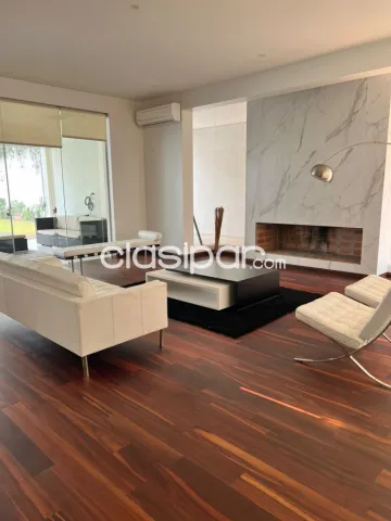 Residencia en Venta de 4 habitaciones en Suite, Barrio Los Laureles — foto 4
