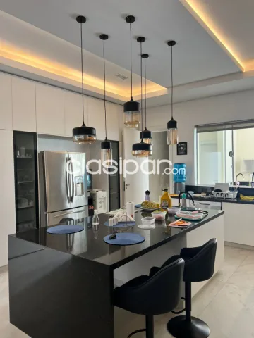 Residencia en Venta de 4 habitaciones en Suite, Barrio Los Laureles — foto 5