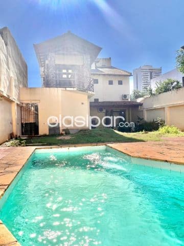 En Alquiler Casa de 340 m2 con 5 Habitaciones - Asunción - Zona Shopping Mariscal A498