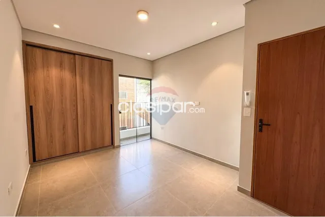 En venta – casa pareada de 3 suites — foto 2
