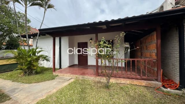 casa en barrio Grupo habitacional del Aeropuerto - Asunción — foto 2
