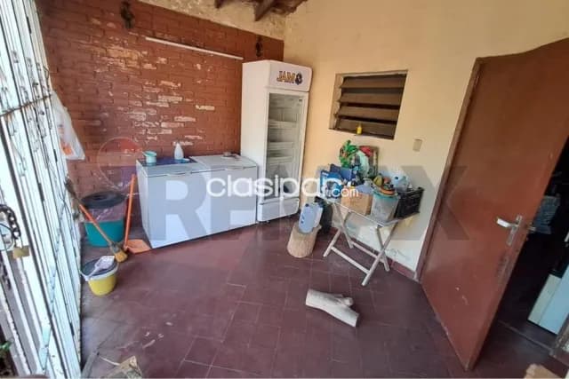 Casa en barrio bernardino caballero | amplios espacios — foto 3