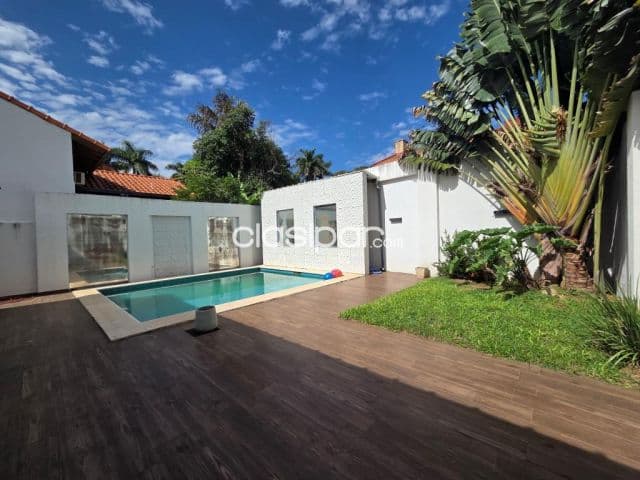 Casa a la Venta en Condominio Cerrado, Zona Luque - Aeropuerto Silvio Pettirossi