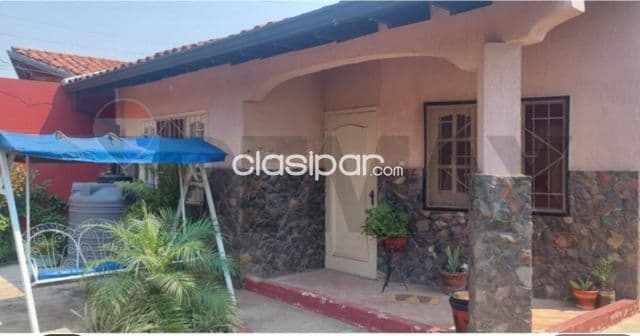 Casa c/piscina, 3 hab y quincho en Luque-bo.campo grande