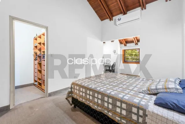 Residencia de 3 niveles en barrio Herrera — foto 2