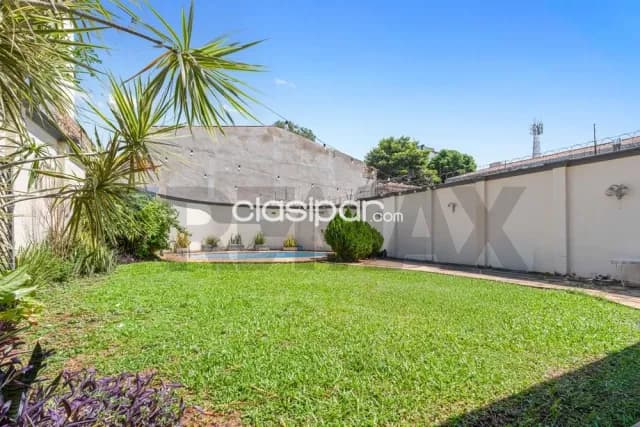 Residencia de 3 niveles en barrio Herrera — foto 3