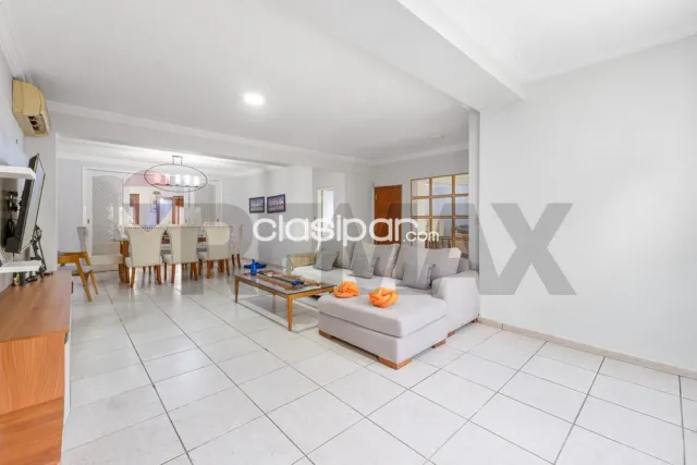 Residencia de 3 niveles en barrio Herrera — foto 4