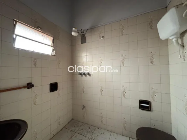 casa a demoler o refaccionar en Barrio Los Laureles, foto 3