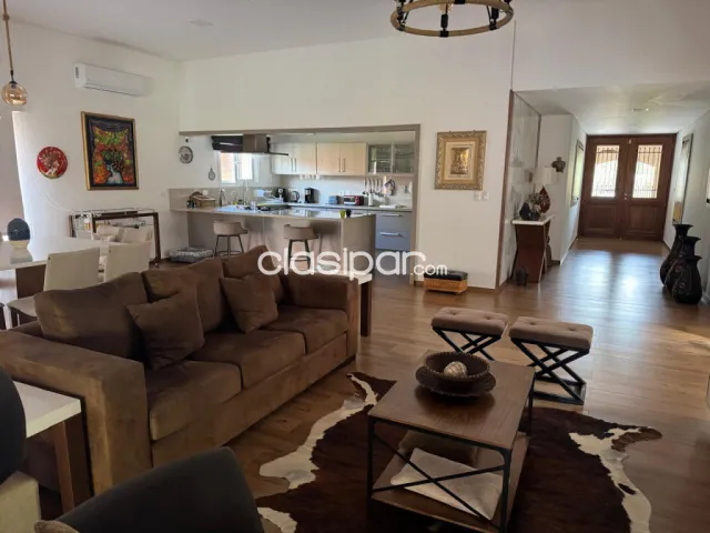Surubií: Lujosa residencia familiar, 3 suites, altamente equipada, seguridad, gran jardín, foto 5