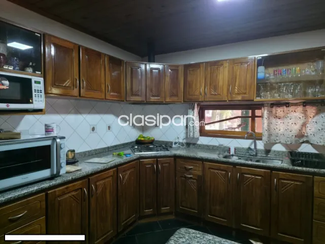 Casa en obligado centro, cerca del club alemán: 4 habitaciones y 5 baños, foto 5