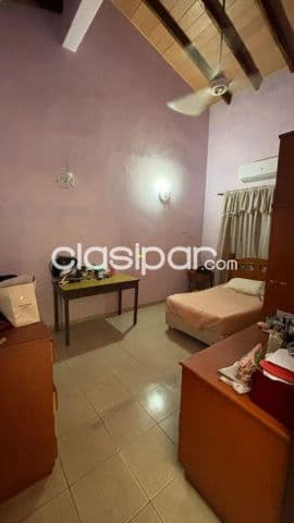 Casa con amplio patio en laurelty-Luque en venta (871 m2) — foto principal