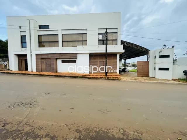Inmueble 🏢 Oportunidad Única CDE Espacio Ideal para Grandes Proyectos! — foto 4