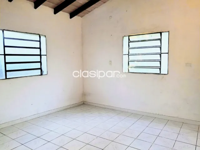 amplia casa en San Lorenzo a cuadras del centro zona Calleí, barrio Santa María, foto 3