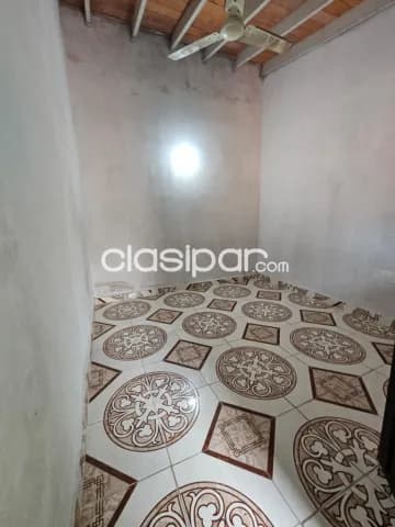 Casa de 2 dormitorios en Lambare barrio San Isidro zona Comisaria 17, foto 3